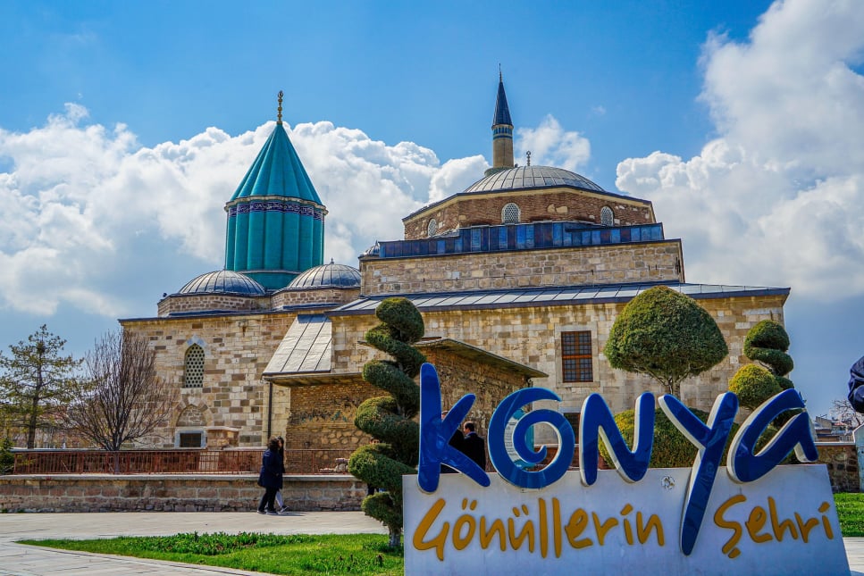 zafer yolu - Ankara → Konya (Mevlana Müzesi) → Aksaray (Ihlara Vadisi) → Nevşehir (Kapadokya, Ürgüp, Göreme)